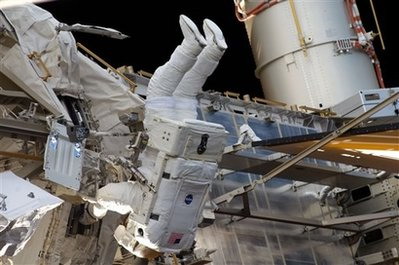 ���ܽ��š�����Ա�������һ��̫������(ͼ)