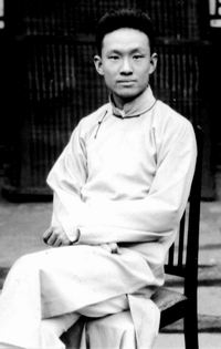 上世纪30年代杨宝忠便装于住所