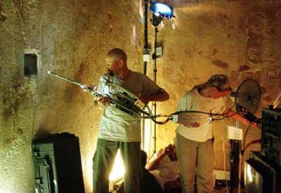 ������,����