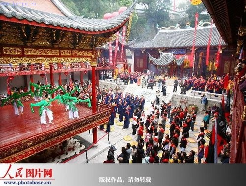 世上唯一木质天后宫揭碑 “三献”祭礼(图)