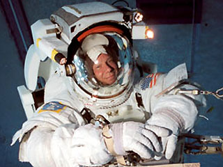 ŷ���Ա����Christer Fuglesang�ڽ���̫������ѵ��