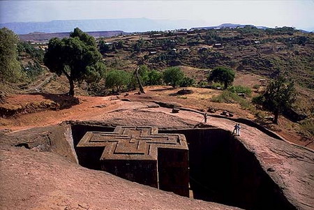 拉利贝拉,用整块岩石凿出的11座教堂(组图) 拉利贝拉,用整块岩石凿出的11座教堂(组图)