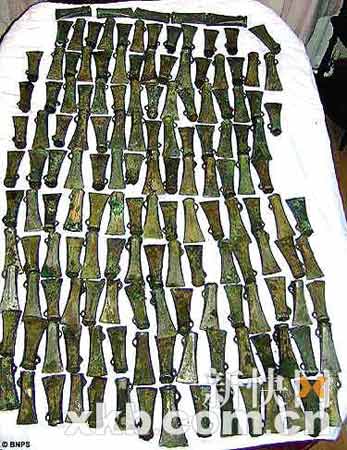 Ӣ���Ϻ�Ѱ����ײ���ˡ��ڳ�500�����ͭ��