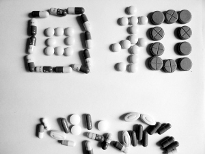 ���ߵ���ҽҩ���ܺͿ�����֮����ϵ