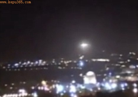 耶路撒冷2500年神庙上空惊现UFO 百万人观看