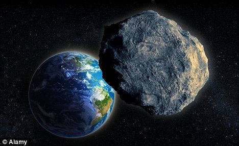 小行星2005 YU55将于8日掠过地球，彼此之间的距离只有20万英里(约合32公里)。30年前，一颗体积类似的小行星曾造访地球
