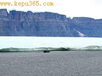 2009年拍摄的彼得曼冰川照片。