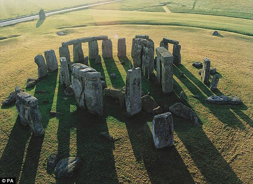ӢԱͨʵ֤ʵΰʷǰżʯStonehengeΪԶͶᾧ