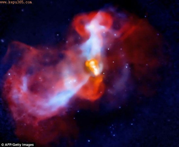 M87��ϵ�ڵ�һ����������ɽ�������緢��