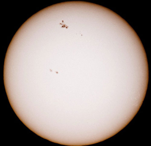 ̫��������̫�������Ҫ��־�������������Ե������ԣ�����ƽ��ԼΪ11��