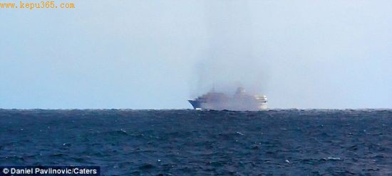 ��ͧ���������Ǳ�����������ˮ���Ű�Χס������ʵ�������������绹�м���Ӣ��